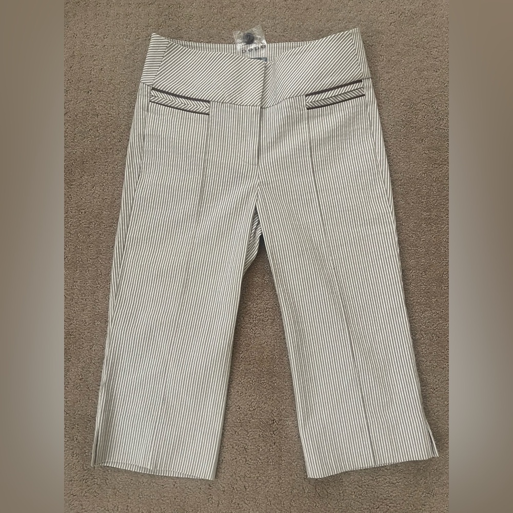 bebe Cream and Black Striped Wide Leg capri Pants